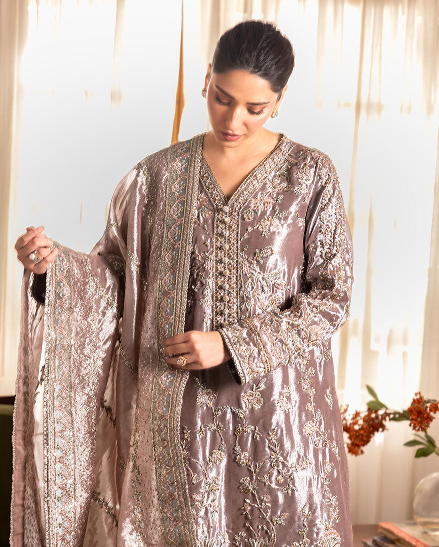 Hamna — Sunehri tea pink embroidered lama silk suit with zari tissue dupatta