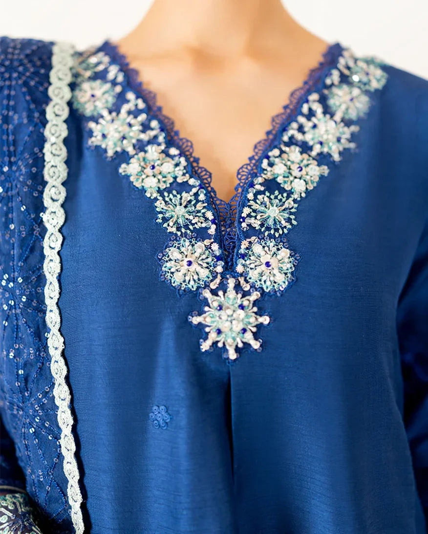 Kayra — Mushq Zarminay blue raw silk suit with embroidered organza dupatta