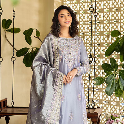 Why Pakistani Women in America Choose Mushq Luxury Pret Every Single Season